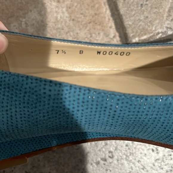 Bruno Magli Women's Blue Peep Toe Shoes - Picture 7 of 7